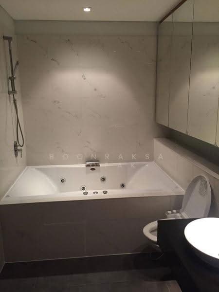 The Lakes, Bangkok, 123 Ratchadaphisek Road, Khlong Toei, Bangkok, 2 Bedrooms, 109 sqm, Condo For Rent, by Boonraksa Sopak, 500541704 - DDproperty.com