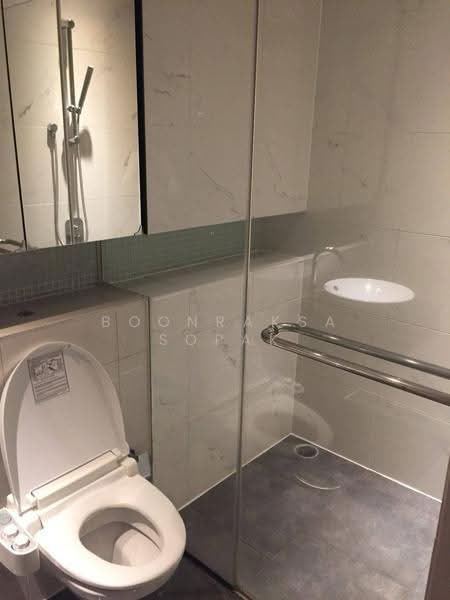 The Lakes, Bangkok, 123 Ratchadaphisek Road, Khlong Toei, Bangkok, 2 Bedrooms, 109 sqm, Condo For Rent, by Boonraksa Sopak, 500541704 - DDproperty.com