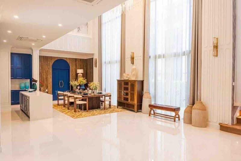 Narasiri Krungthep Kreetha, Bangkok, 69 Soi Pracha Ruamjai, Hua Mak, Bang Kapi, Bangkok, 4 Bedrooms, 554 sqm, Single Detached House For Rent, by Patraporn Kansri, 500541721 - DDproperty.com