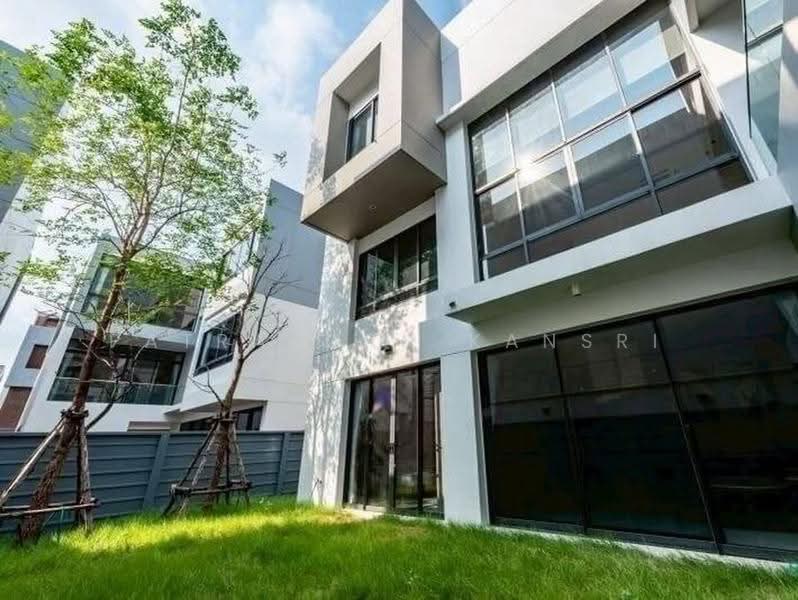 undefined, Bangkok, Huai Khwang, Bangkok, 4 Bedrooms, 300 sqm, Single Detached House For Rent, by Patraporn Kansri, 500541767 - DDproperty.com