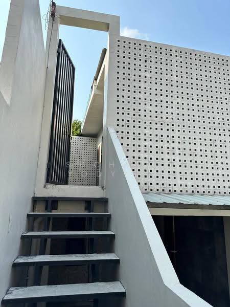 บ้าน 4-ห้องนอน, กรุงเทพ, ดินแดง, กรุงเทพ, 200 ตร.ม., บ้านเดี่ยว ขาย, โดย Suchada Yodyiem, 500541793 - DDproperty.com