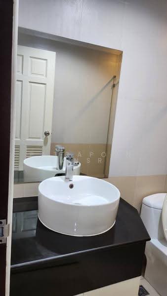 Sukhumvit Living Town, Bangkok, 299 Sukhumvit 21 Road, Khlongtoei Nua, Watthana, Bangkok, 2 Bedrooms, 99 sqm, Condo For Rent, by Patraporn Kansri, 500541895 - DDproperty.com