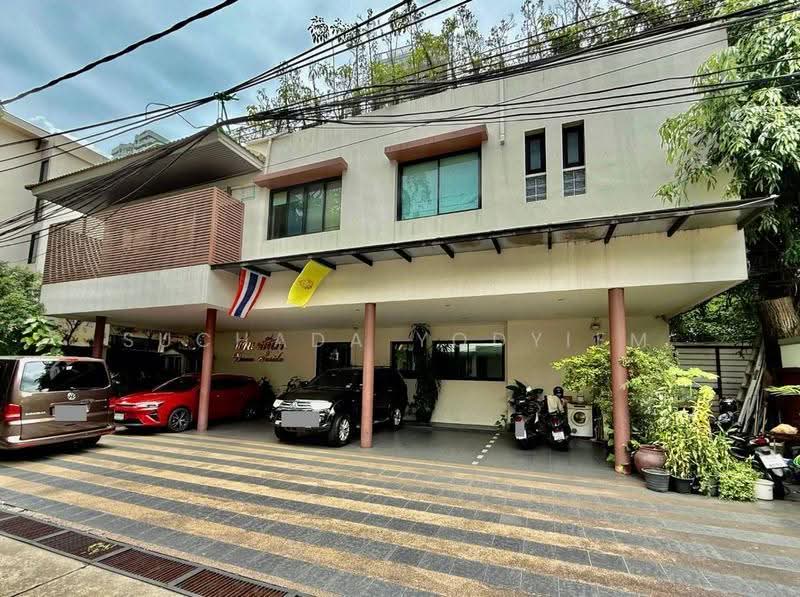 Baan Sasida, Bangkok, 19/1 Sukhumvit, Khong Tan, Khlong Toei, Bangkok, 10+ Bedrooms, 1,240 sqm, Apartment For Sale, by Suchada Yodyiem, 500541899 - DDproperty.com