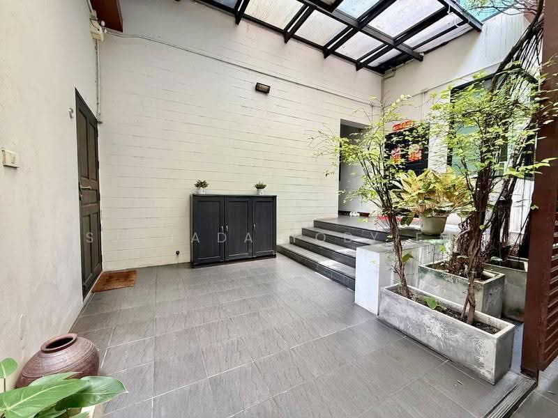 Baan Sasida, Bangkok, 19/1 Sukhumvit, Khong Tan, Khlong Toei, Bangkok, 10+ Bedrooms, 1,240 sqm, Apartment For Sale, by Suchada Yodyiem, 500541899 - DDproperty.com