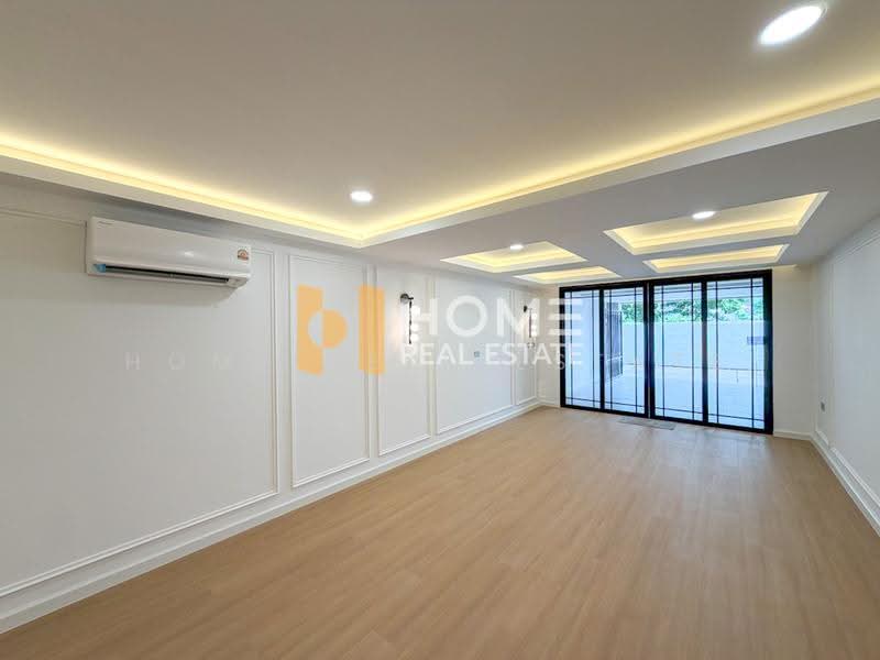 Khlongtan Nivet, Bangkok, 20 Soi Pridi Banomyong 42, Khlong Tan Nua, Watthana, Bangkok, 3 Bedrooms, 192 sqm, Townhouse For Rent, by HOME Real Estate Service, 500541996 - DDproperty.com