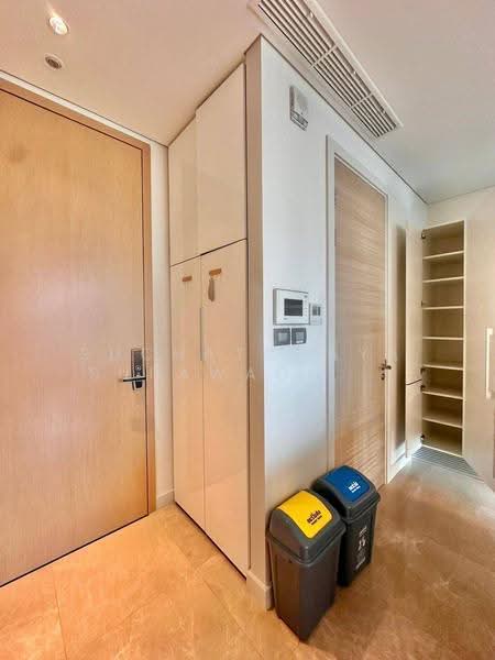 Sindhorn Residence, Bangkok, 54 Soi Ton Son, Lumphini, Pathum Wan, Bangkok, 1 Bedroom, 72 sqm, Condo For Rent, by Suchatchaya Supawachiranant, 500542113 - DDproperty.com