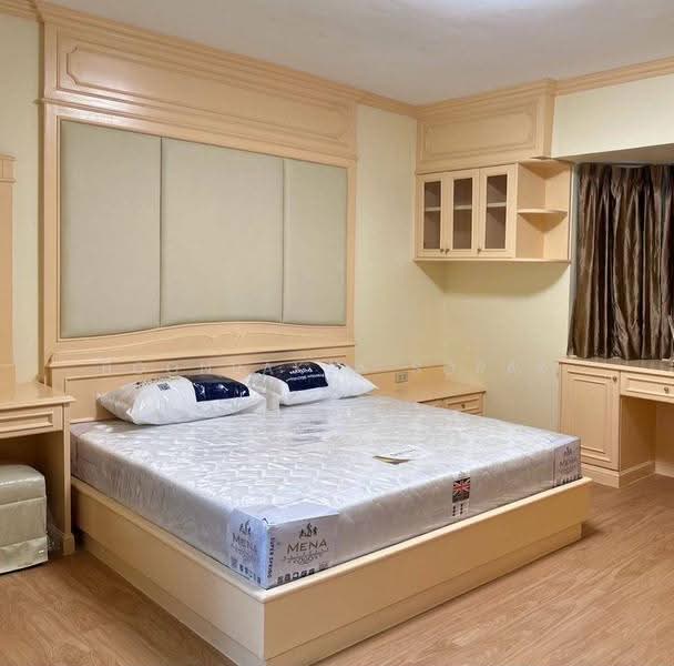 Royal Castle Sukhumvit, Bangkok, 30 Soi Sukhumvit 39, Khlongtoei Nua, Watthana, Bangkok, 5 Bedrooms, 270 sqm, Condo For Rent, by Boonraksa Sopak, 500542129 - DDproperty.com