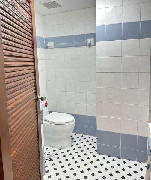 Royal Castle Sukhumvit, Bangkok, 30 Soi Sukhumvit 39, Khlongtoei Nua, Watthana, Bangkok, 5 Bedrooms, 270 sqm, Condo For Rent, by Boonraksa Sopak, 500542129 - DDproperty.com