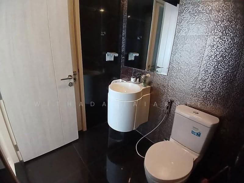 Rhythm Sukhumvit 36-38, Bangkok, 55 Soi Sukhumvit 36, Sukhumvit Road, Phra Kanong, Khlong Toei, Bangkok, 2 Bedrooms, 56 sqm, Condo For Sale, by Withada Jaiarree, 500542168 - DDproperty.com