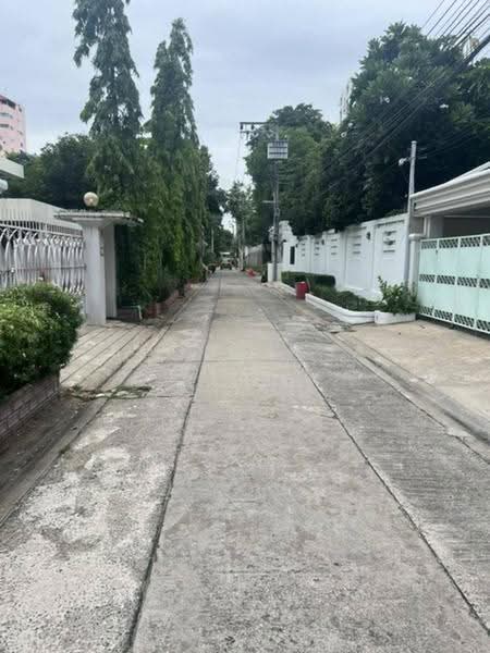 บ้าน 3-ห้องนอน, กรุงเทพ, คลองเตย, กรุงเทพ, 360 ตร.ม., บ้านเดี่ยว ให้เช่า, โดย Boonraksa Sopak, 500542264 - DDproperty.com