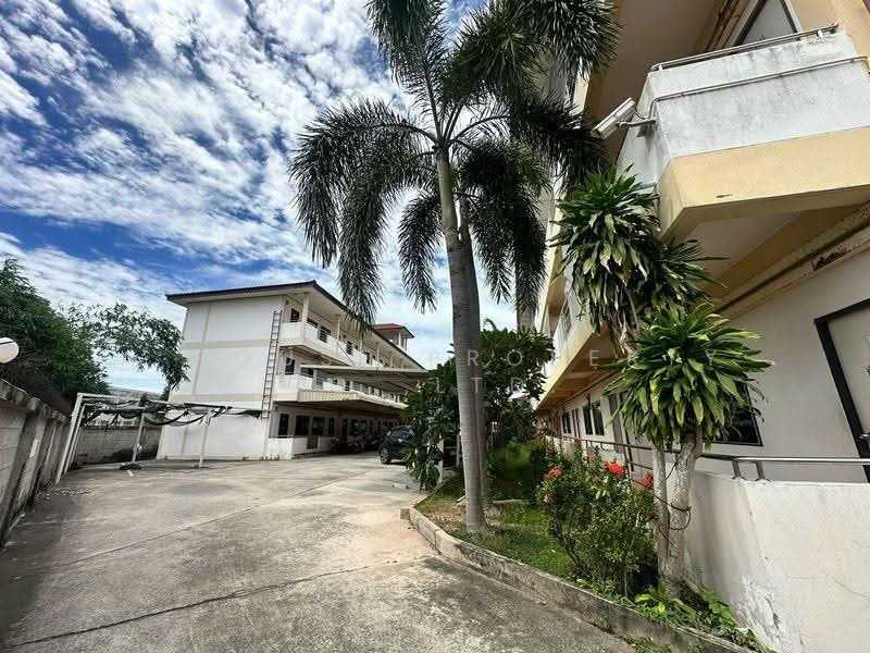 ขายกิจการอพาร์ทเมนท์ บางพระ ใกล้โรงเรียน แหล่งชุมชน, ชลบุรี, บางพระ, ศรีราชา, ชลบุรี, 3,676 ตร.ม., กิจการ ขาย, โดย A House Property Co.,Ltd., 500542311 - DDproperty.com