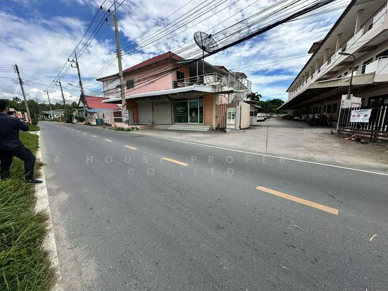 Apartment business for sale in Bang Phra; located near schools and a community area., Chon Buri (Pattaya), Bang Phra, Si Racha, Chon Buri (Pattaya), , 3,676 sqm, Business For Sale, by A House Property Co.,Ltd., 500542311 - DDproperty.com