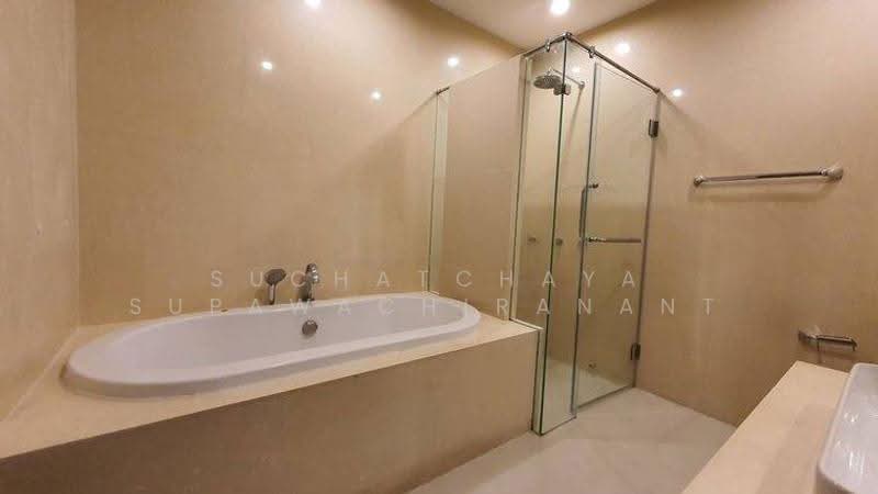 The Madison, Bangkok, Sukhumvit 41, Khlong Tan Nua, Watthana, Bangkok, 2 Bedrooms, 150 sqm, Condo For Rent, by Suchatchaya Supawachiranant, 500542358 - DDproperty.com