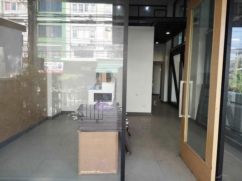 Commercial Building for Rent in Onnut 70/1 Ideal for Office Showroom Clinic Warehouse Online Busine, Bangkok, สุขุมวิท70/1, Bang Na Nuea, Bang Na, Bangkok, , 675 sqm, Shophouse For Rent, by Khun Eve, 500542480 - DDproperty.com
