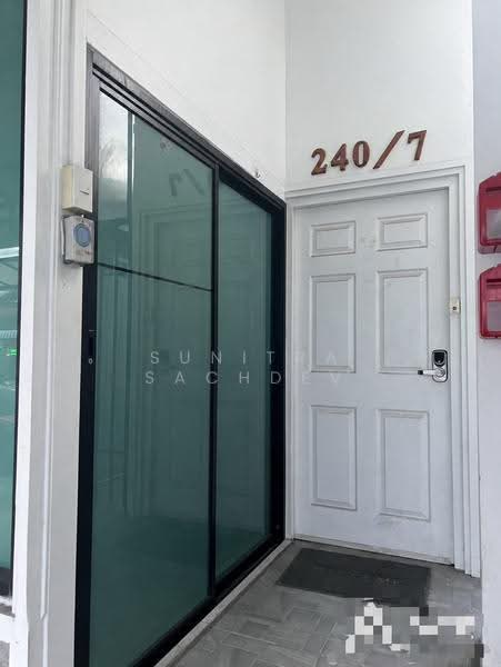 Sammakon Ramkhamhaeng : สัมมากร รามคำแหง, กรุงเทพ, ถนนรามคำแหง, สะพานสูง, กรุงเทพ, 110 ตร.ม., Townhouse ให้เช่า, โดย Sunitra Sachdev, 500542605 - DDproperty.com