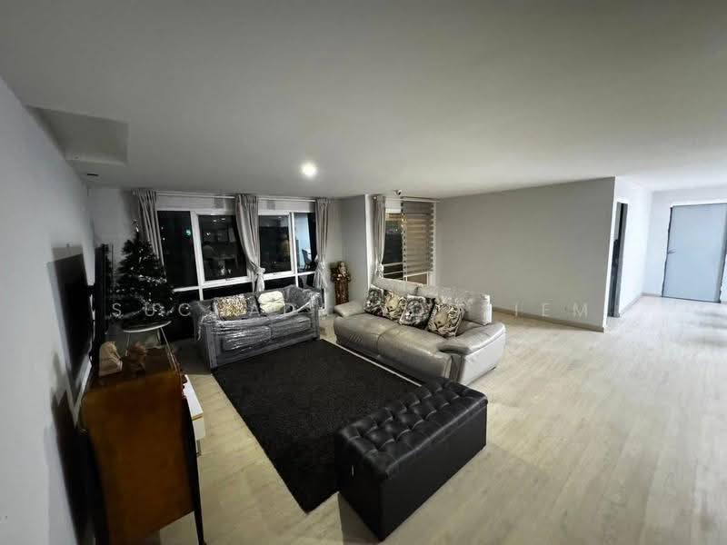 Le Cosi Ekamai 28, Bangkok, Sukhumvit, Khlong Tan Nua, Watthana, Bangkok, 3 Bedrooms, 144 sqm, Condo For Sale, by Suchada Yodyiem, 500542695 - DDproperty.com