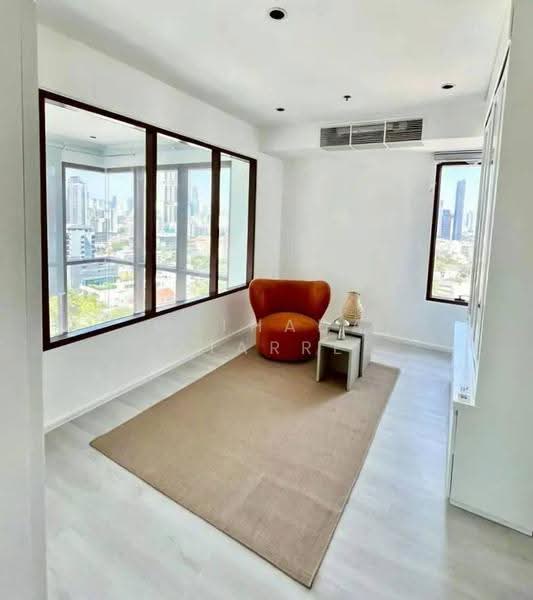 The Emporio Place, Bangkok, 93 Soi Sukhumvit 24, Sukhumvit Road, Khong Tan, Khlong Toei, Bangkok, 2 Bedrooms, 135 sqm, Condo For Sale, by Withada Jaiarree, 500542733 - DDproperty.com