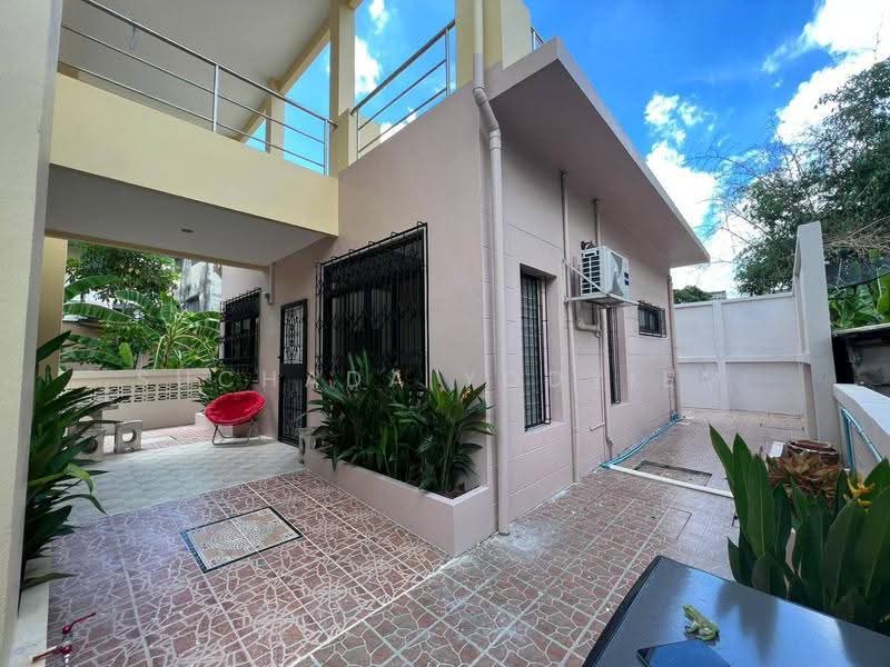 5-BR House, Bangkok, Makkasan, Ratchathewi, Bangkok, 5 Bedrooms, 400 sqm, Single Detached House For Sale, by Suchada Yodyiem, 500542758 - DDproperty.com