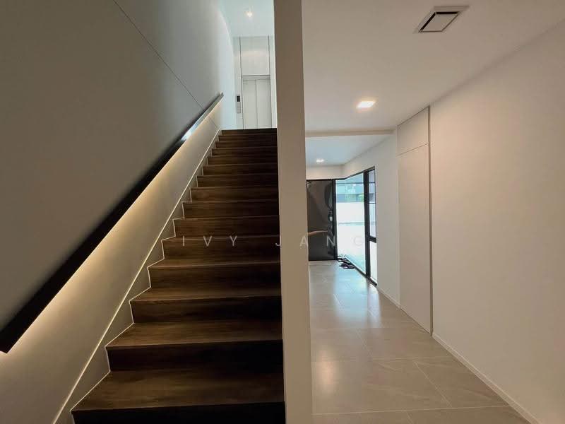 VIVE Krungthep Kreetha, Bangkok, Krungthep Kreetha Road, Saphan Sung, Bangkok, 4 Bedrooms, 421 sqm, Single Detached House For Rent, by Ivy Jang, 500542810 - DDproperty.com