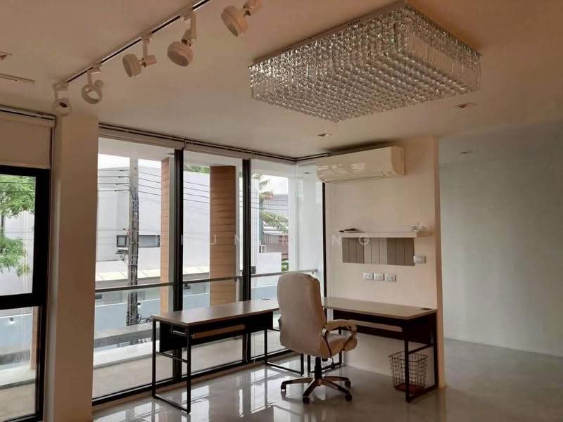 Glam by AssetWise Luxury Home Office in Ladprao–Chokchai 4(SPSMG209), Bangkok, ลาดพร้าว–โชคชัย 4, Lat Phrao, Lat Phrao, Bangkok, , 385 sqm, Shophouse For Sale, by Khun Ming, 500542977 - DDproperty.com