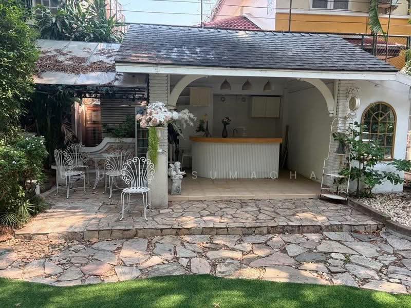Glasshouse Garden space in Sukhumvit 101 Only 550 meter to BTS, Bangkok, Bang Chak, Phra Khanong, Bangkok, 1 Bedroom, 532 sqm, Single Detached House For Rent, by Usuma Usumachat, 500543020 - DDproperty.com