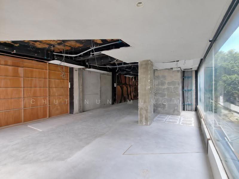 Thonglor Retail Space for Rent near Samitivej Hospital 2 Storeys, Bangkok, ทองหล่อ 13, Khlong Tan Nua, Watthana, Bangkok, , 232 sqm, Shophouse For Rent, by Chutinun Mungmai, 500543077 - DDproperty.com