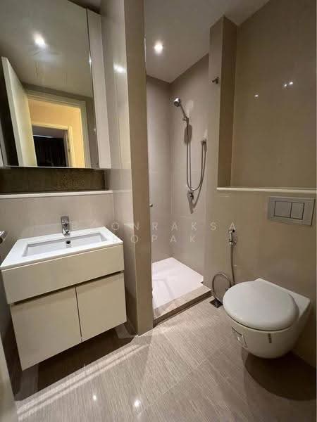 H Sukhumvit 43, Bangkok, 28 Sukhumvit 34 Road, Khlong Tan Nua, Watthana, Bangkok, 2 Bedrooms, 62 sqm, Condo For Rent, by Boonraksa Sopak, 500543161 - DDproperty.com