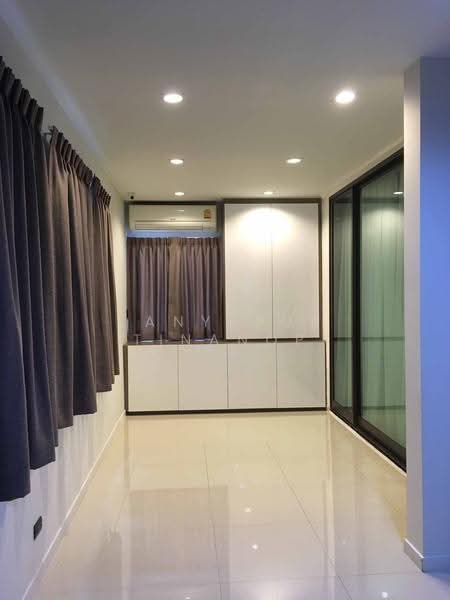 Private Nirvana Residence North-East, Bangkok, Soi Yothin Phatthana 11 Yak 7, Khlong Chan, Bang Kapi, Bangkok, 3 Bedrooms, 340 sqm, Single Detached House For Sale, by Kanyapuk Tinanop, 500543168 - DDproperty.com