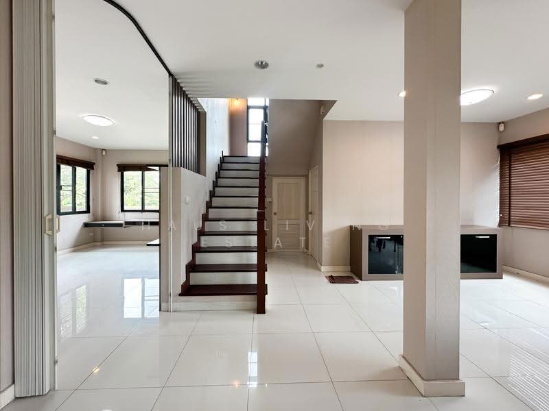 House Sanambin Nam Soi Thaiyanon 3, Nonthaburi, Tha-Sai, Muang Nonthaburi, Nonthaburi, 4 Bedrooms, 200 sqm, Single Detached House For Sale, by Haus Living Estate, 500543290 - DDproperty.com