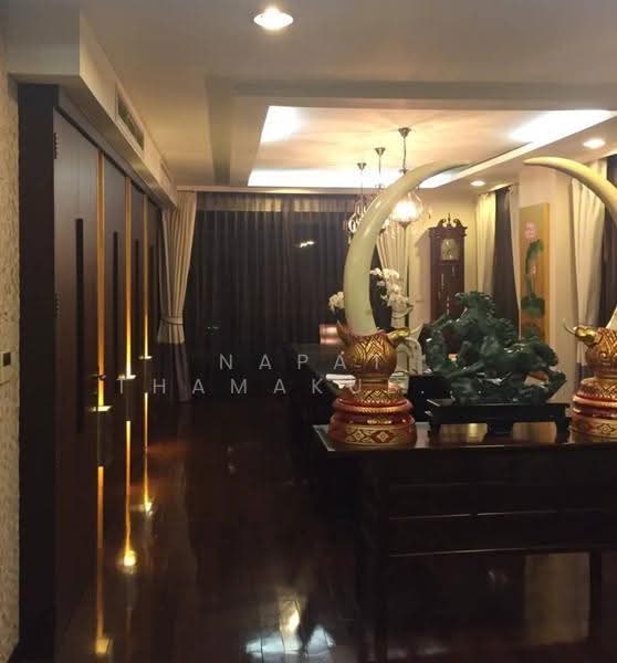 The Lanai Sathorn, Bangkok, Soi Yen Akart 2, Chong Nonsi, Yan Nawa, Bangkok, 3 Bedrooms, 267 sqm, Condo For Sale, by Napat Thamakulangkul, 500543371 - DDproperty.com