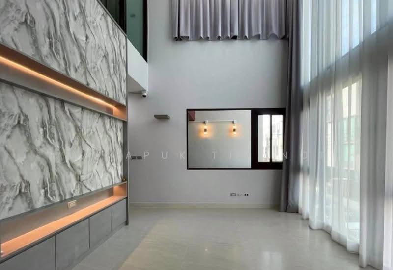 Baan Klang Muang Classe Sukhumvit 77, Bangkok, Soi On Nut 21, Suan Luang, Bangkok, 3 Bedrooms, 259 sqm, Single Detached House For Sale, by Kanyapuk Tinanop, 500543468 - DDproperty.com