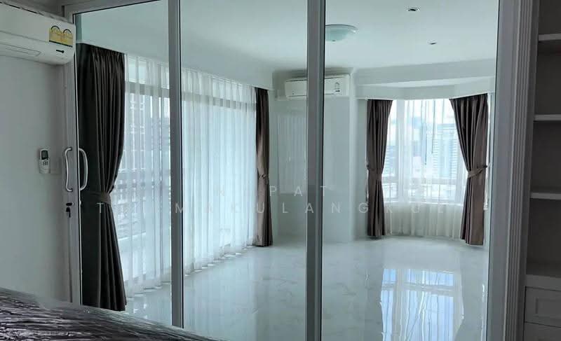 Royal Castle Sukhumvit, Bangkok, 30 Soi Sukhumvit 39, Khlongtoei Nua, Watthana, Bangkok, 3 Bedrooms, 140 sqm, Condo For Rent, by Napat Thamakulangkul, 500543500 - DDproperty.com