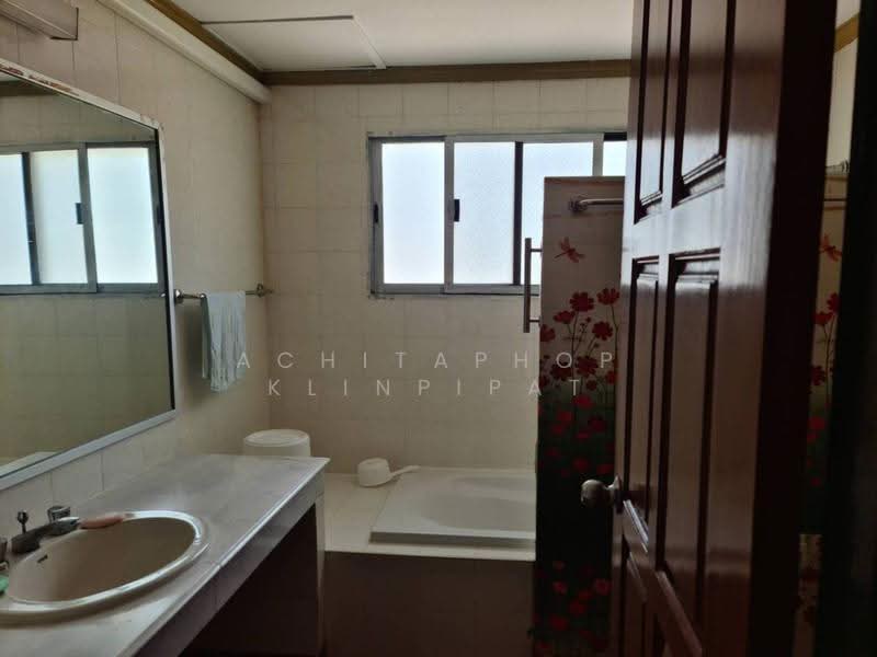 Bay View Resort : เบย์วิว รีสอร์ท, ชลบุรี, Laem Chabang, บางละมุง, บางละมุง, ชลบุรี, 263 ตร.ม., คอนโด ขาย, โดย Achitaphop Klinpipat, 500543503 - DDproperty.com