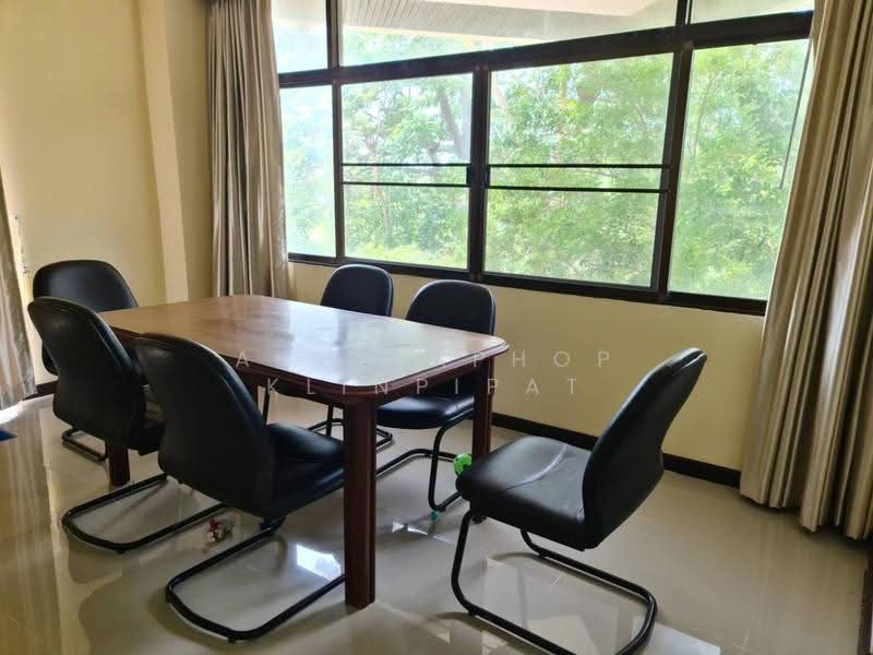 Bay View Resort, Chon Buri (Pattaya), Laem Chabang, Bang Lamung, Bang Lamung (Pattaya), Chon Buri (Pattaya), 3 Bedrooms, 263 sqm, Condo For Sale, by Achitaphop Klinpipat, 500543503 - DDproperty.com