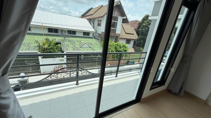 House Area Onnut, Bangkok, Suan Luang, Bangkok, 5 Bedrooms, 330 sqm, Single Detached House For Rent, by Eastblue Horizon, 500543575 - DDproperty.com