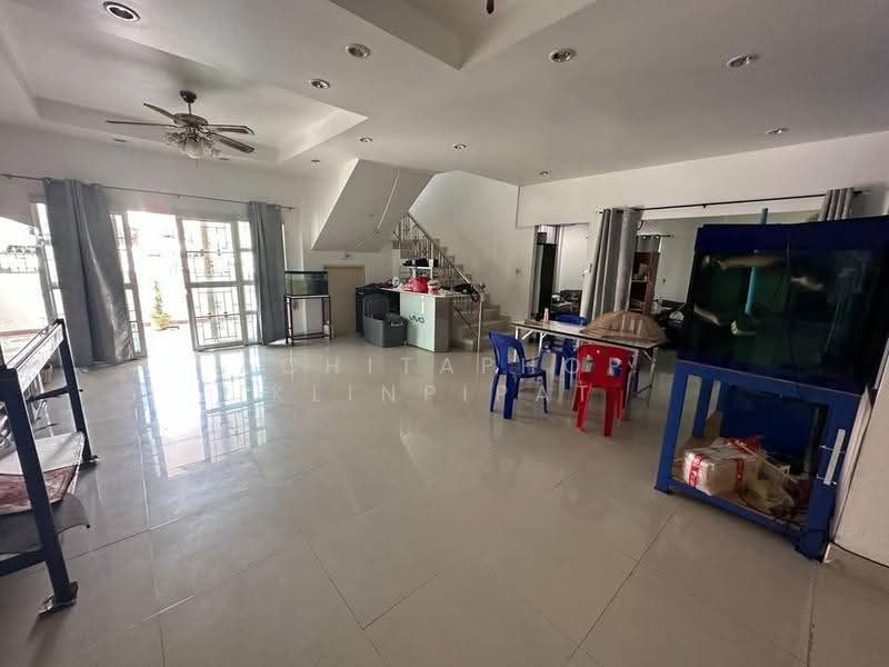 undefined, Chon Buri (Pattaya), Nong Pru, Bang Lamung (Pattaya), Chon Buri (Pattaya), 3 Bedrooms, 212 sqm, Single Detached House For Sale, by Achitaphop Klinpipat, 500543617 - DDproperty.com
