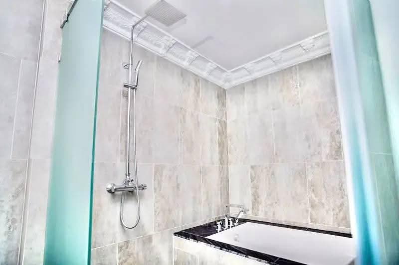 The Lumpini 24, Bangkok, Sukhumvit 24 Road, Khong Tan, Khlong Toei, Bangkok, 3 Bedrooms, 110 sqm, Condo For Sale, by Napat Thamakulangkul, 500543643 - DDproperty.com