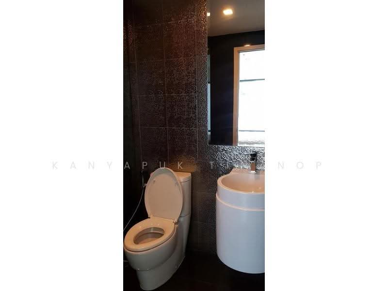 Rhythm Sukhumvit 36-38, Bangkok, 55 Soi Sukhumvit 36, Sukhumvit Road, Phra Kanong, Khlong Toei, Bangkok, 1 Bedroom, 33 sqm, Condo For Sale, by Kanyapuk Tinanop, 500543645 - DDproperty.com