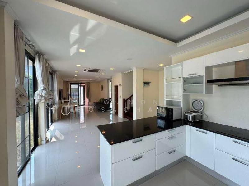 Villa Asiatic, Chon Buri (Pattaya), 122 Moo 7, Nong Pla Lai, Bang Lamung (Pattaya), Chon Buri (Pattaya), 4 Bedrooms, 200 sqm, Villa For Sale, by Siwanon Gosachan, 500543728 - DDproperty.com