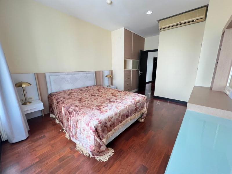 Wilshire Condominium, Bangkok, 80 Soi Sukhimvit 22, Khlong Toei, Bangkok, 3 Bedrooms, 166 sqm, Condo For Sale, by Thananit Kraikhiriwat, 500543733 - DDproperty.com