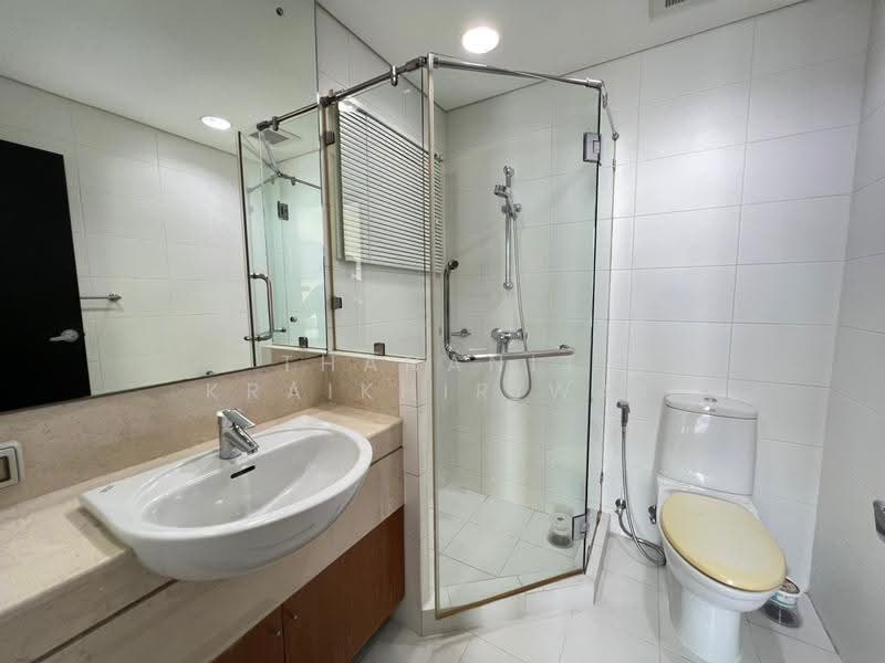 Wilshire Condominium, Bangkok, 80 Soi Sukhimvit 22, Khlong Toei, Bangkok, 3 Bedrooms, 166 sqm, Condo For Sale, by Thananit Kraikhiriwat, 500543733 - DDproperty.com