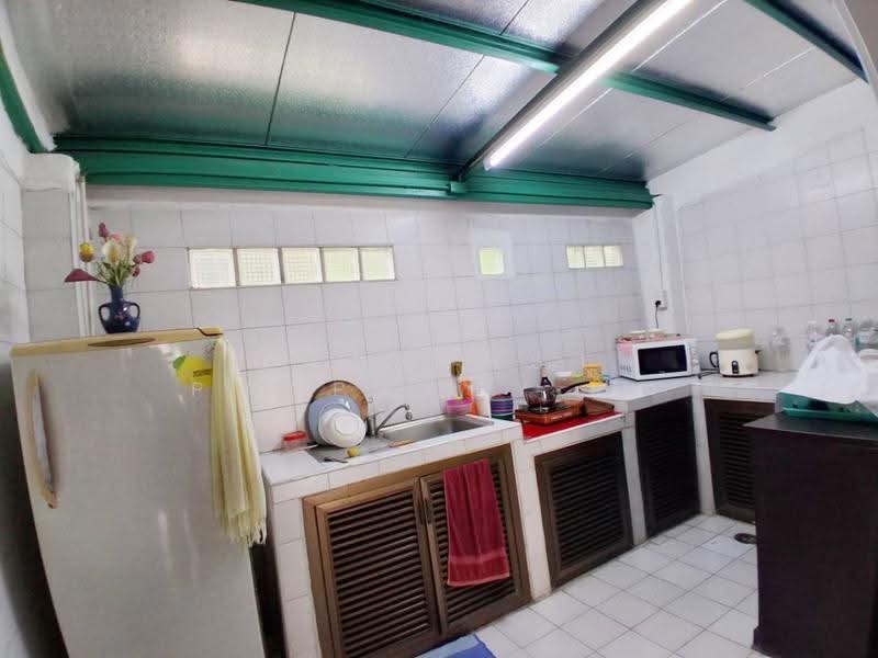Poonsin Thani 1, Bangkok, Khlong Song Ton Nun, Lat Krabang, Bangkok, 2 Bedrooms, 100 sqm, Townhouse For Sale, by The Best Property ไก่, 500543943 - DDproperty.com