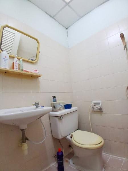 Poonsin Thani 1, Bangkok, Khlong Song Ton Nun, Lat Krabang, Bangkok, 2 Bedrooms, 100 sqm, Townhouse For Sale, by The Best Property ไก่, 500543943 - DDproperty.com