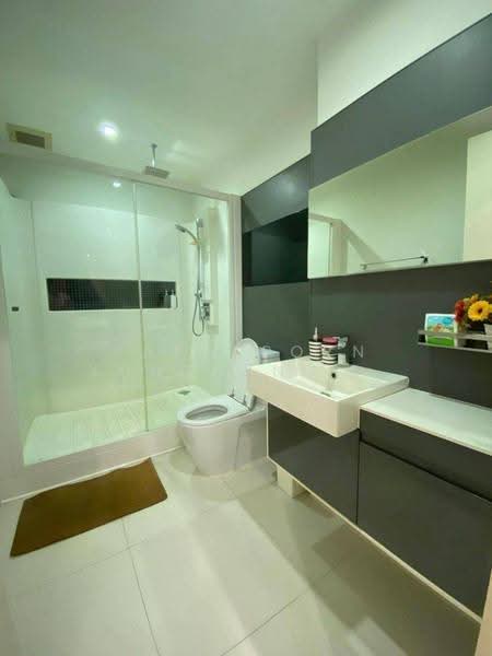The Room Sukhumvit 62, Bangkok, 2288 Sukhumvit Road, Bang Chak, Phra Khanong, Bangkok, 2 Bedrooms, 76 sqm, Condo For Sale, by Pattaporn Yongsungnone, 500544010 - DDproperty.com