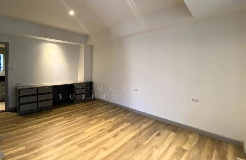Villa Bajaj, Bangkok, Soi Sukhumvit 19, Khlongtoei Nua, Watthana, Bangkok, 2 Bedrooms, 160 sqm, Condo For Rent, by Pimonnat Sujindawong, 500544298 - DDproperty.com