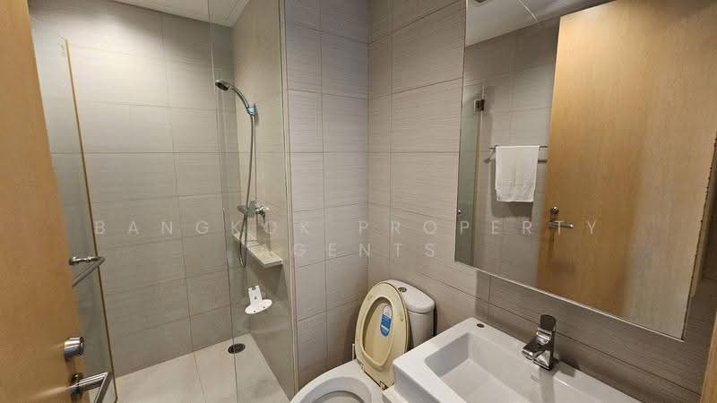 Siri At Sukhumvit, Bangkok, 902 Sukhumvit Road, Phra Kanong, Khlong Toei, Bangkok, 2 Bedrooms, 70 sqm, Condo For Rent, by BANGKOK PROPERTY AGENTS, 500544386 - DDproperty.com