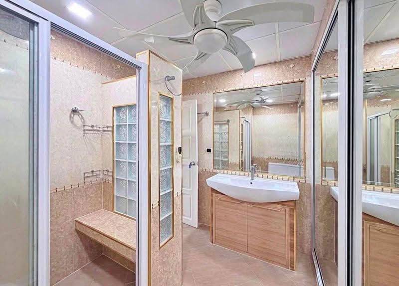 View Talay 5, Chon Buri (Pattaya), Nong Pru, Bang Lamung (Pattaya), Chon Buri (Pattaya), 2 Bedrooms, 148 sqm, Condo For Sale, by Thitiporn Pawikham, 500544409 - DDproperty.com