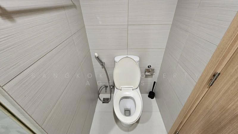 Siri At Sukhumvit, Bangkok, 902 Sukhumvit Road, Phra Kanong, Khlong Toei, Bangkok, 2 Bedrooms, 72 sqm, Condo For Rent, by BANGKOK PROPERTY AGENTS, 500544427 - DDproperty.com