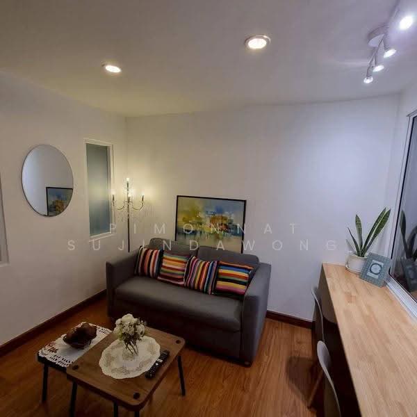 Surawong City Resort : สุรวงศ์ ซิตี้ รีสอร์ท, กรุงเทพ, พระราม 4, สี่พระยา, บางรัก, กรุงเทพ, 35 ตร.ม., คอนโด ขาย, โดย Pimonnat Sujindawong, 500544445 - DDproperty.com
