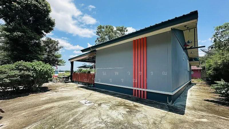 บ้านเดี่ยว ที่ดิน 1 ไร่ 3 งาน คลองชะโด สามชุก สุพรรณบุรี วิวสวย ราคาถูกมาก, สุพรรณบุรี, ริมคลองชลประทานบ้านควาย (สุพรรณบุรี-ชัยนาท), ย่านยาว, สามชุก, สุพรรณบุรี, 190 ตร.ม., บ้านเดี่ยว ขาย, โดย คุณ ธนพวรรณ (ณวรรณ), 500544454 - DDproperty.com
